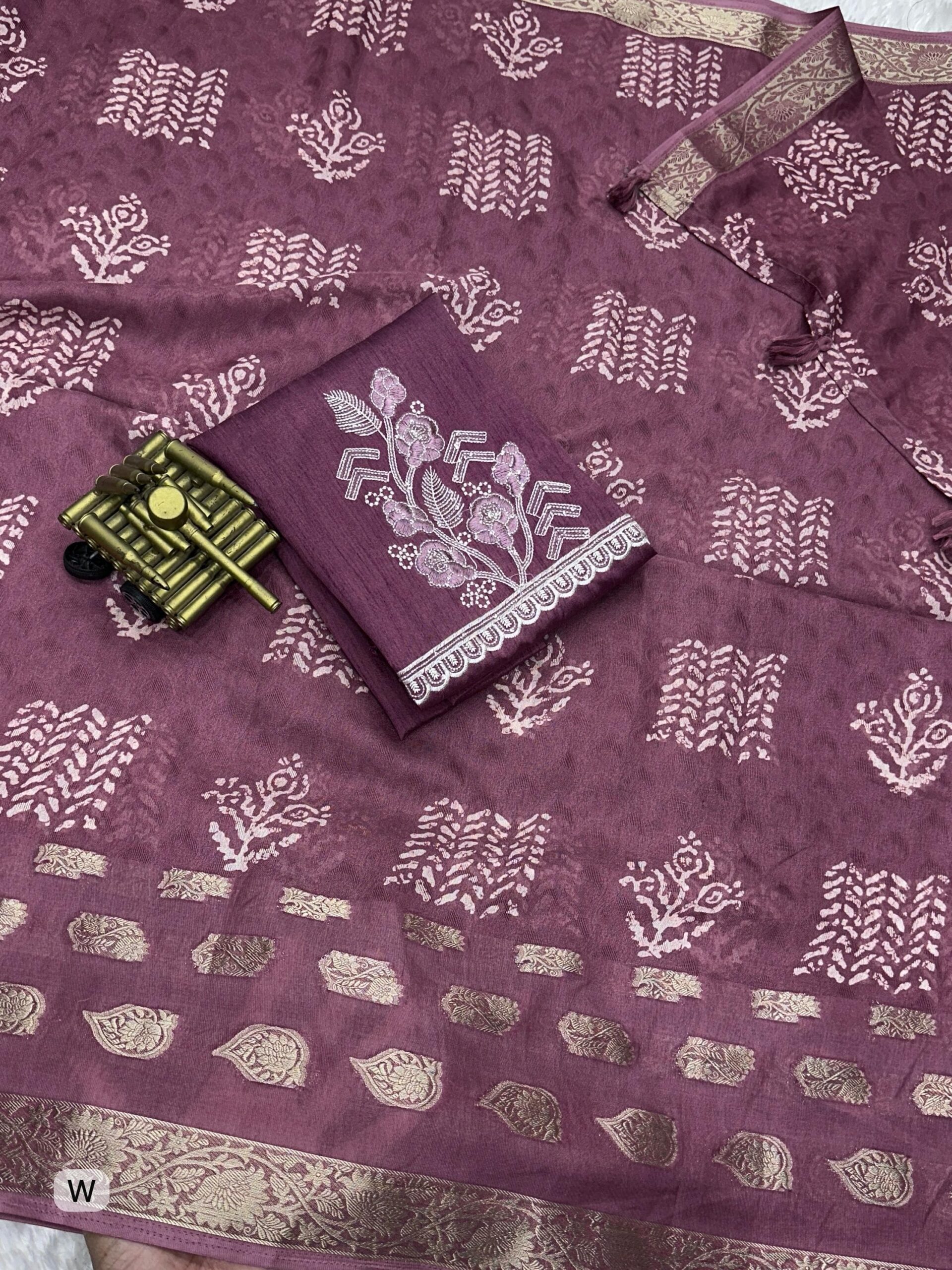 A self Jacquard Printed Cotton Beauty - Image 3